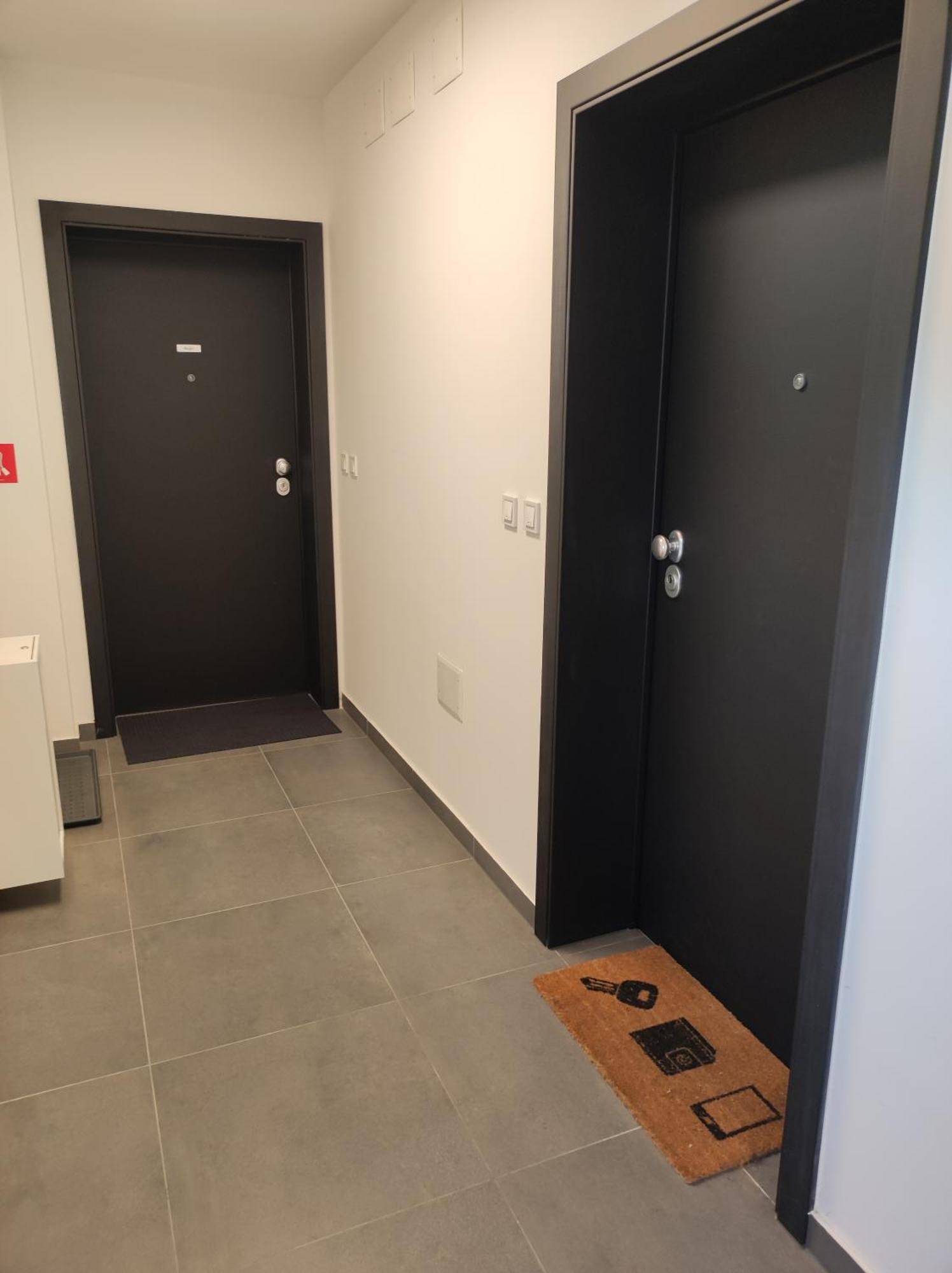 City East Apartment Zagreb With Private Parking Экстерьер фото